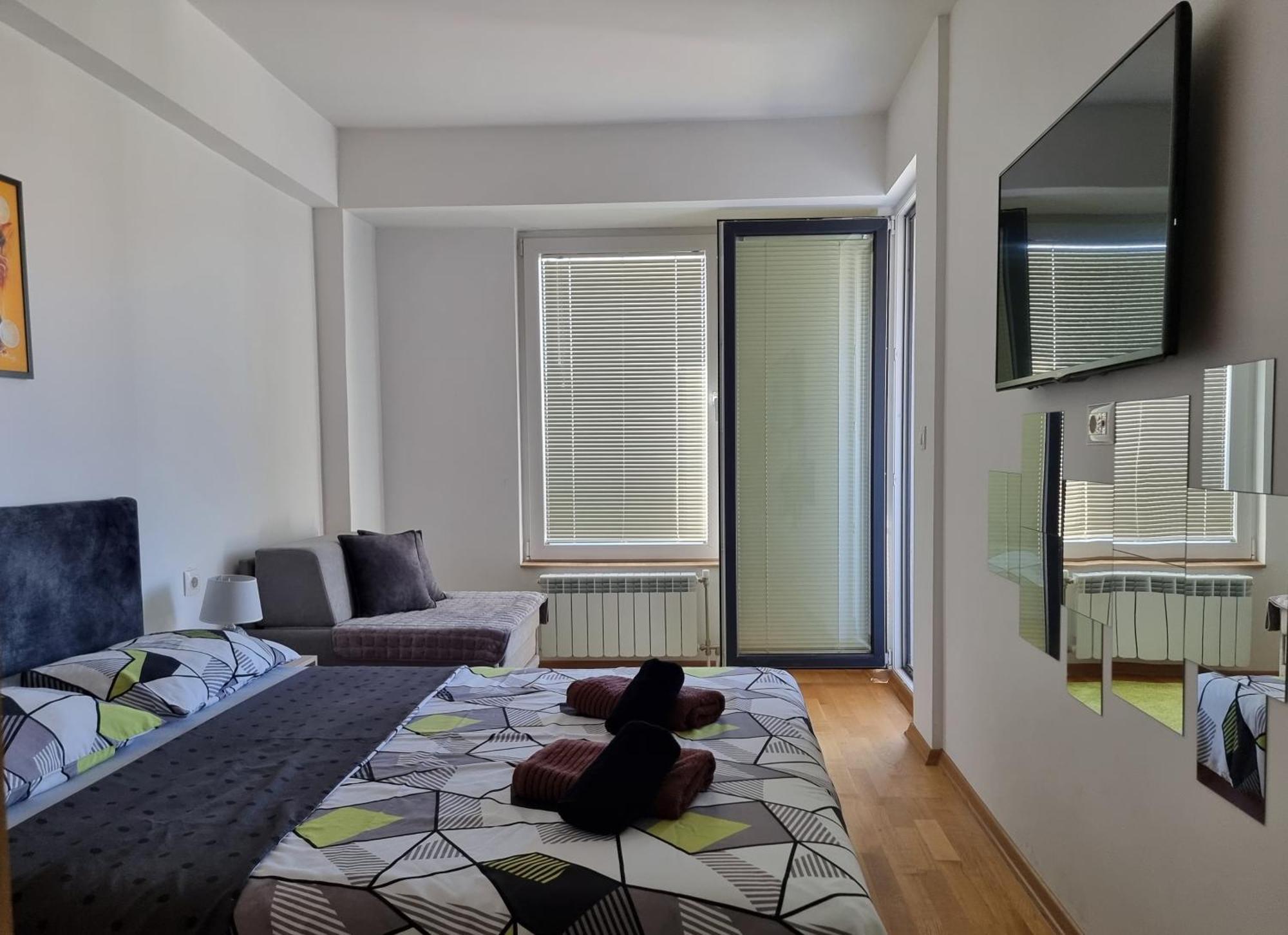 Modern & Trendy Apartment Skopje Bagian luar foto