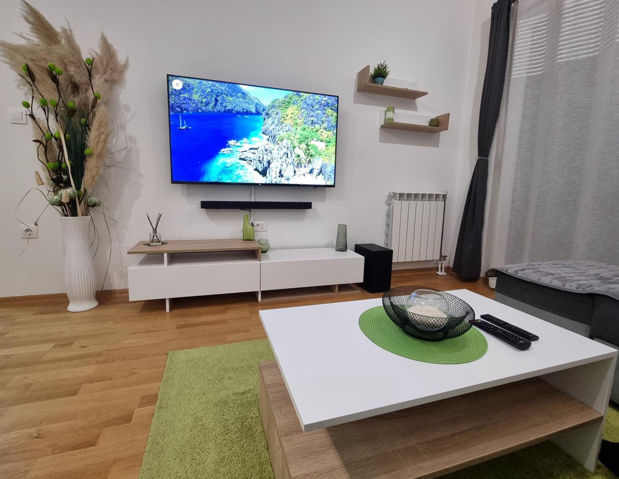 Modern & Trendy Apartment Skopje Bagian luar foto