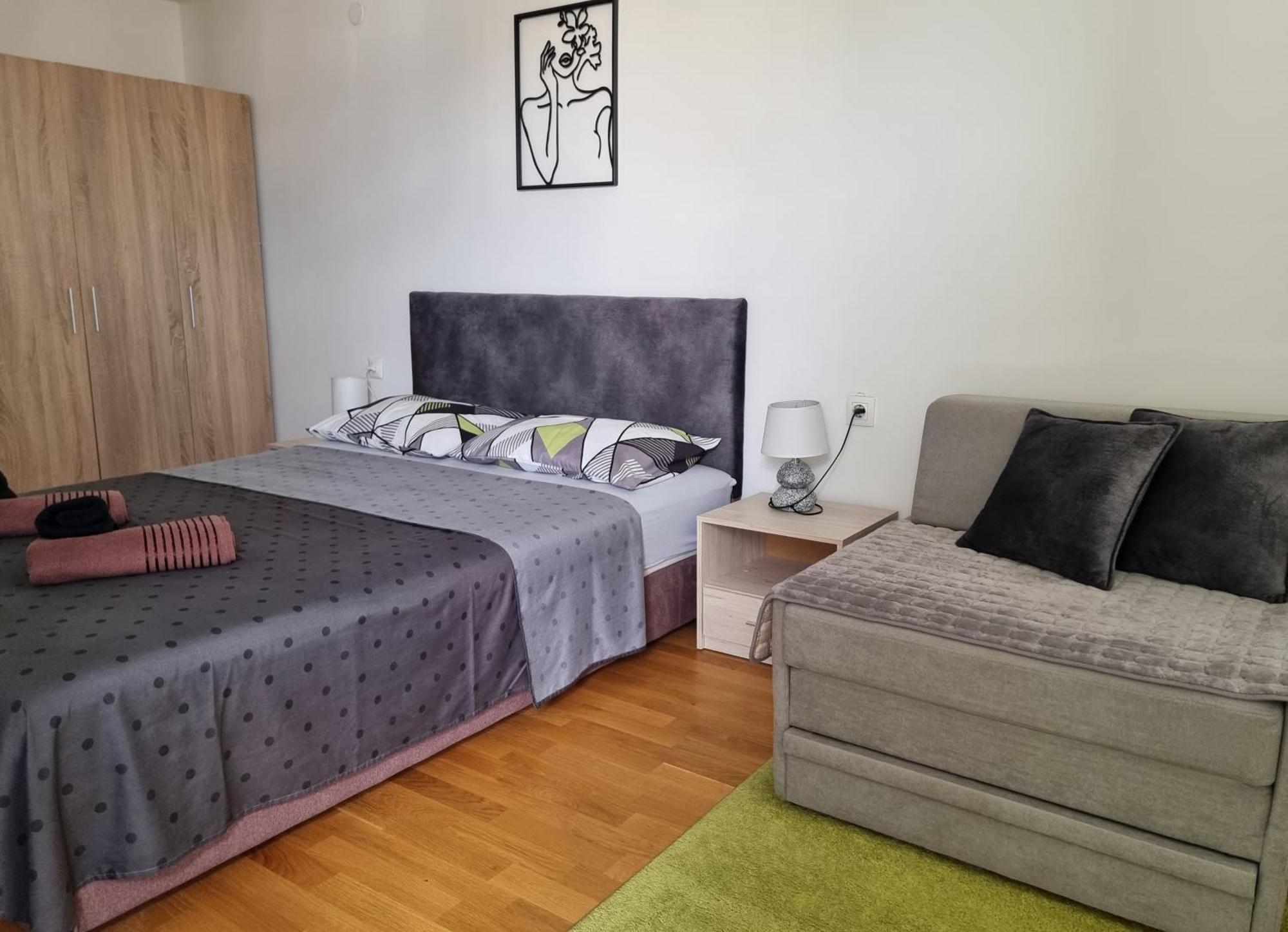 Modern & Trendy Apartment Skopje Bagian luar foto